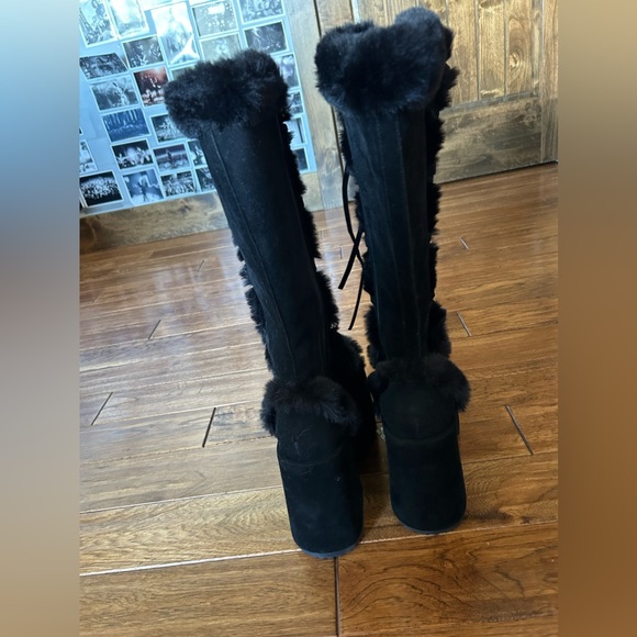 Demonia Platform Boots - Picture 3 of 4